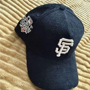 Black SF Baseball Cap corduroy snap back